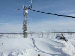(Photo: Martin Hertel) Tower at the reference site with the newly installed inlet system for the trace gas monitoring system.